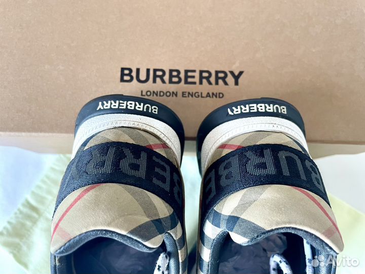 Кроссовки женские burberry 35