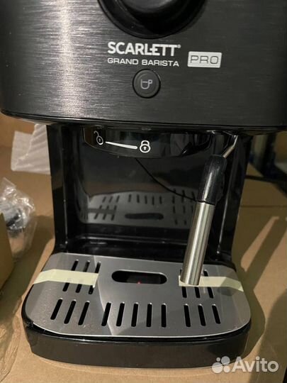 Кофеварка рожковая Scarlett SC-CM33015, черный