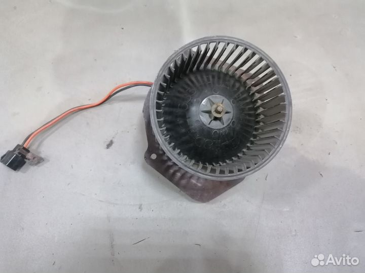 Моторчик отопителя Ford Taurus 2 1992-1996