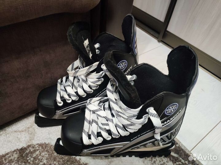 Коньки хоккейные размер 36