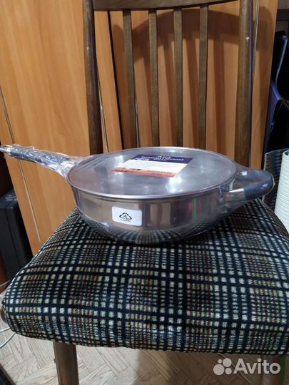 Новые кастрюли, сковороды