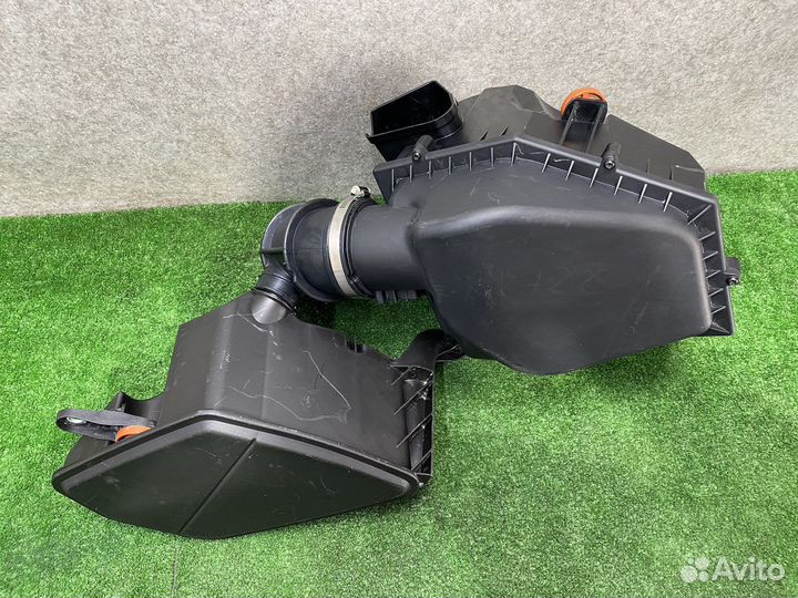 Корпус воздушного фильтра + резонатор BMW X3 G01