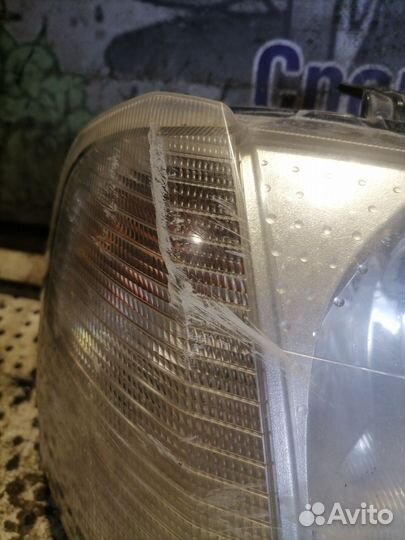 Фара правая Renault Logan