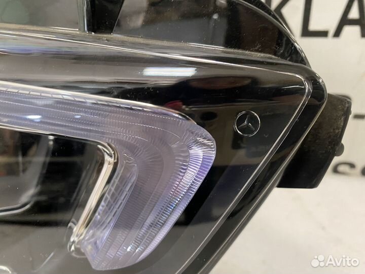 Фара правая Mercedes W118 CLA LED