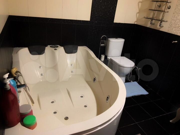 2-к. квартира, 64 м², 9/11 эт.