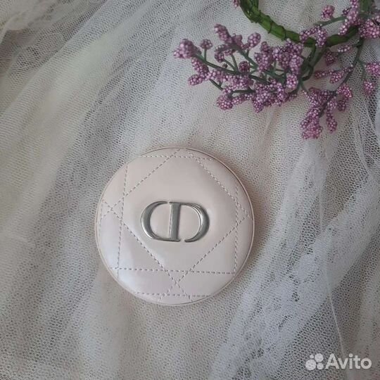 Christian Dior forever Couture Luminizer