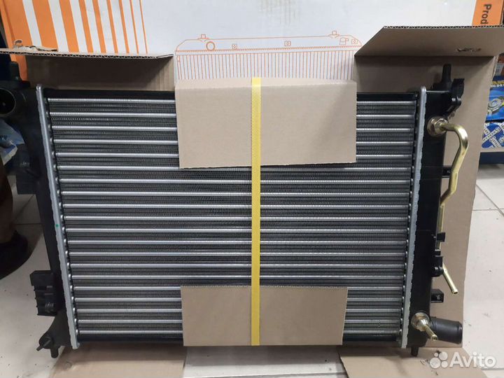 Радиатор охлаждения Солярис, Рио 10-17