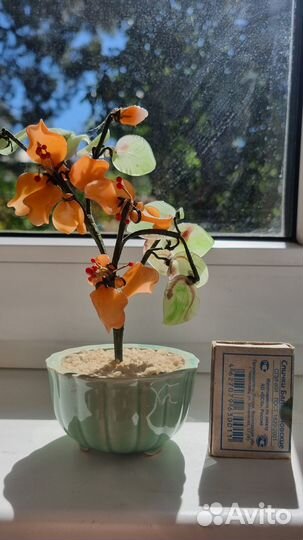 Интерьерные фигурки и бюст Пушкина и цветок из кам