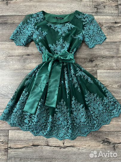 Женское платье праздничное