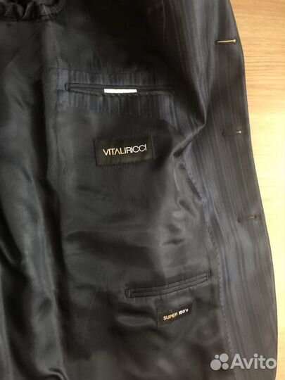 Мужской темно-синий костюм Италия 52 размер