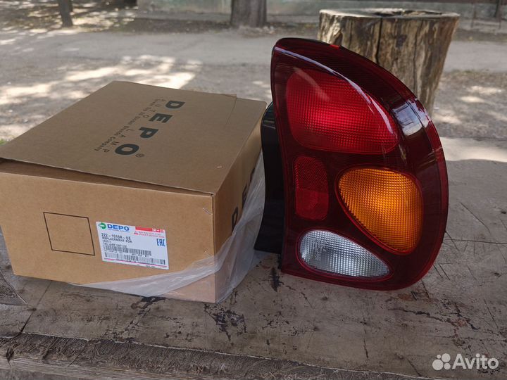 Фонарь задний правый Шевроле Ланос