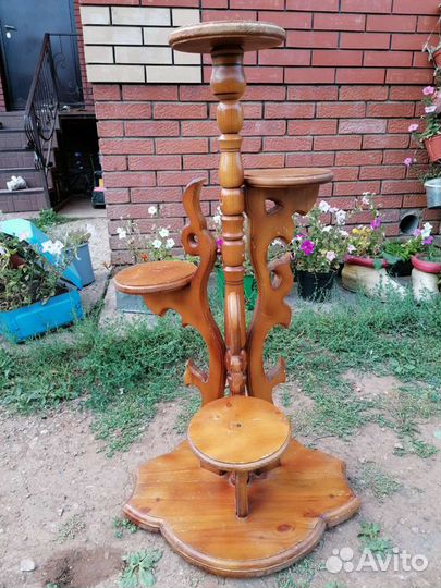 Подставка под цветы