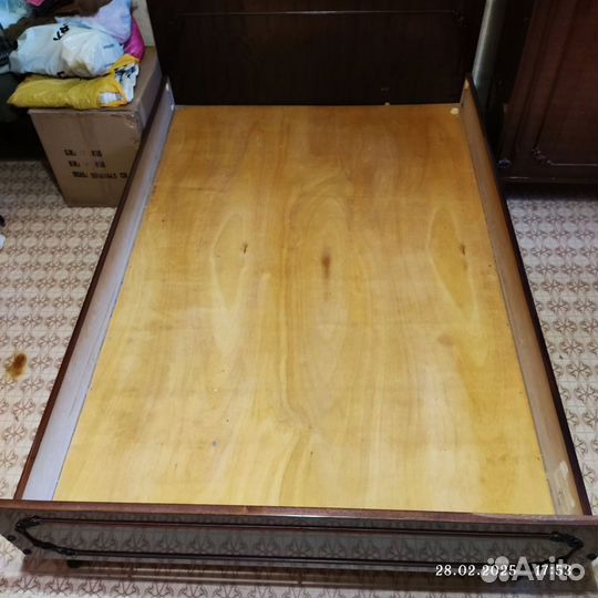 Кровать двухспальная бу