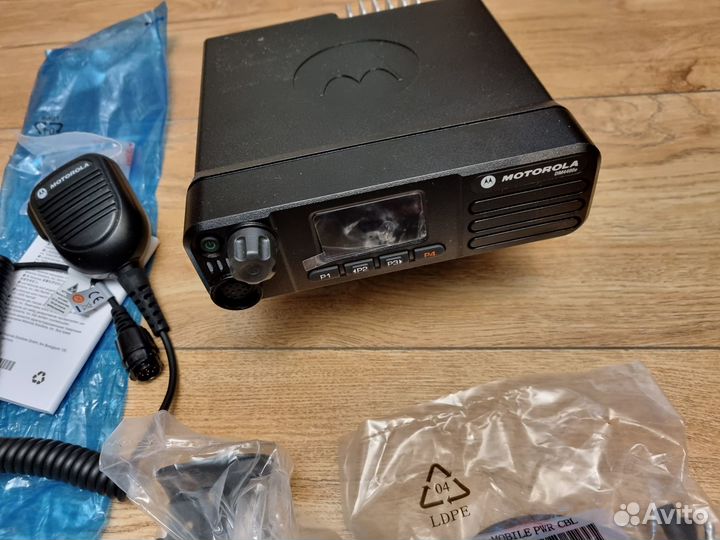 Motorola DM4400е - UHF