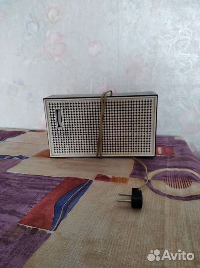 Радиоприемник искра га III СССР