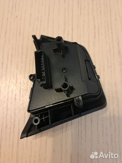 Кнопки на руль Hyundai Creta 2.0 G4NA