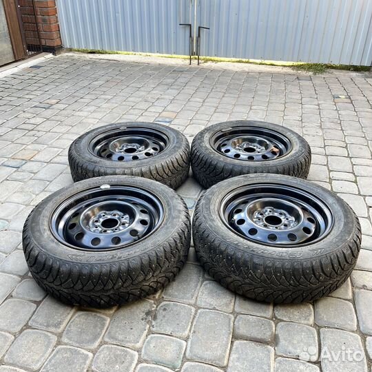 Зимние колеса Cordiant snow max 175/65R14 на Ваз