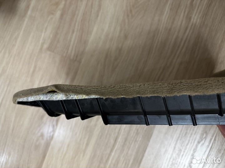 Обшивка багажника левая BMW X5 E70