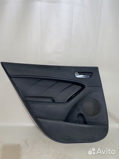Kia Cerato 3 13- Обшивка задней левой двери 537