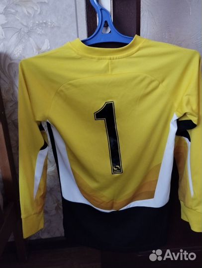 Футбольный детский вратарский свитер бу