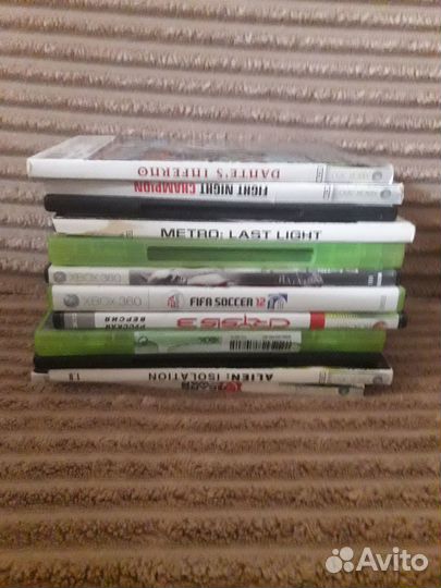 Продам xbox 360 slim прошитая