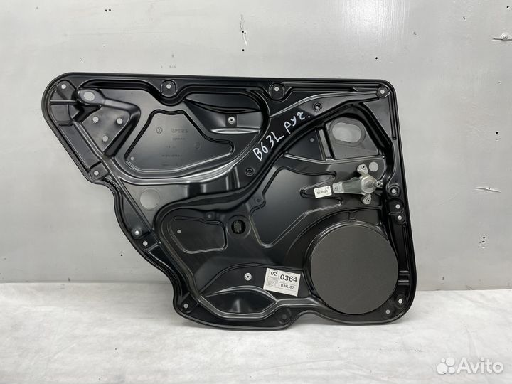 Стеклоподъемник механ. задний /левый VW Passat B6