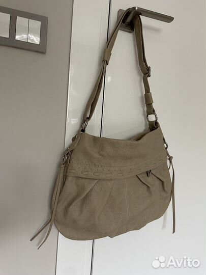 Сумка кожаная бежевая