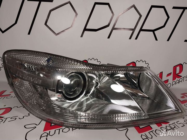 Комплект фар ксенон на skoda octavia a5