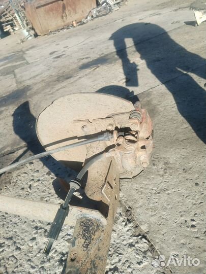 Задняя балка ауди 100 с3/Audi 100 c3 дисковые