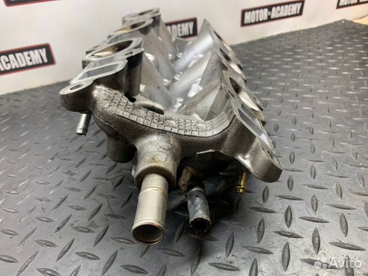 Впускной коллектор Toyota 3.0 1MZ