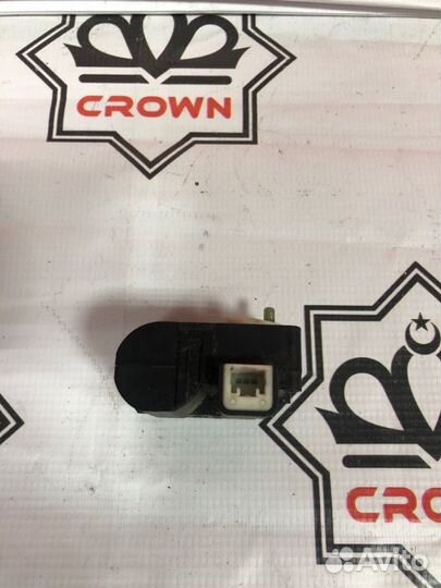 Сервопривод заслонки печки Toyota Avensis