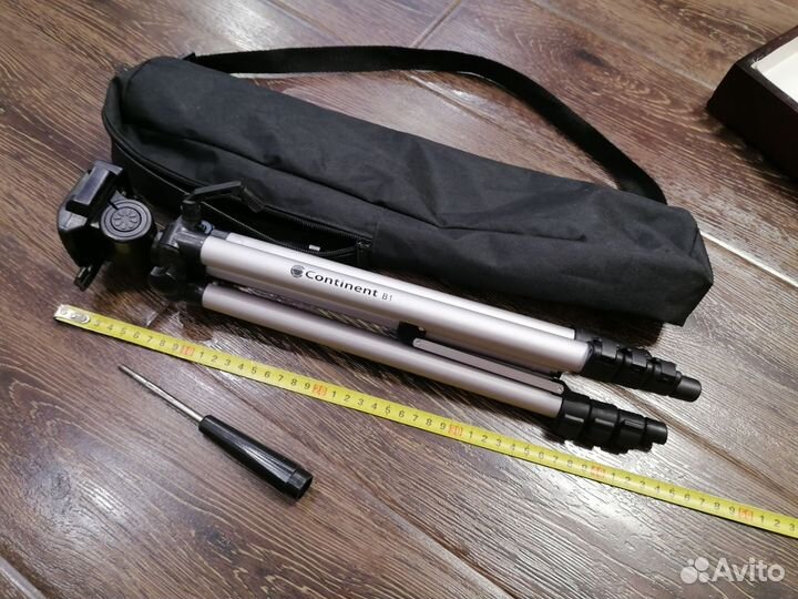 Штатив для фотоаппарата