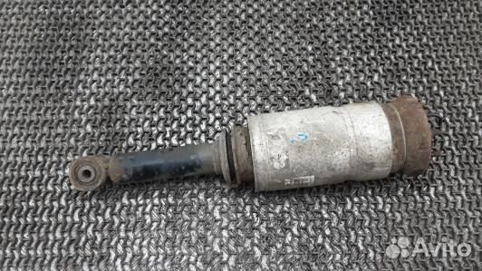 Стойка передняя правая land rover discovery 3 (DML