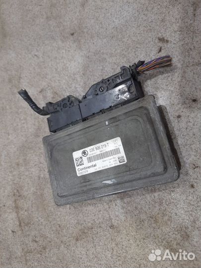 Блок эбу управления мотора для 1.2 CGP Skoda Rapid