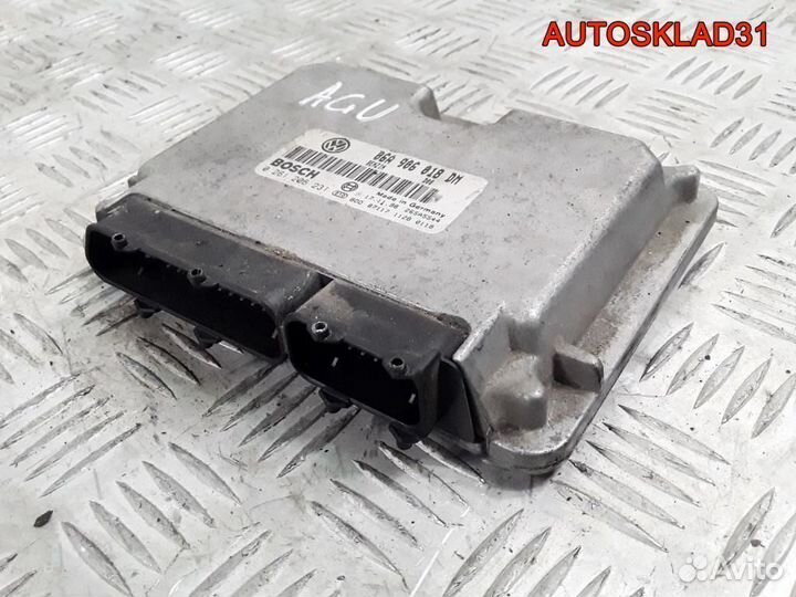 Блок Эбу Skoda Octavia A4 1.8 AGU 06A906018DM