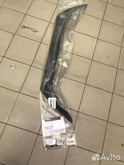 Дефлектор капота Suzuki New SX4 990ND-64R27-000