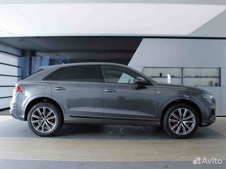 Audi Q8 3.0 AT, 2022