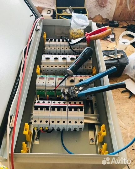 Опытный Электрик. Работаю сам