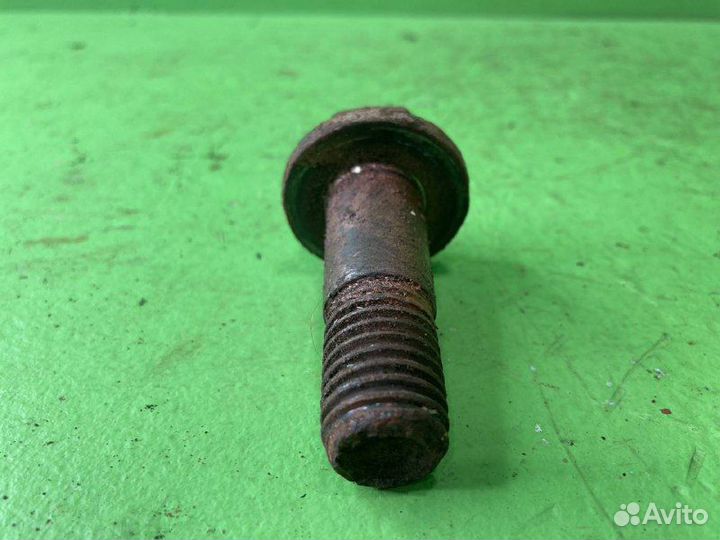 Болт DAF XF105