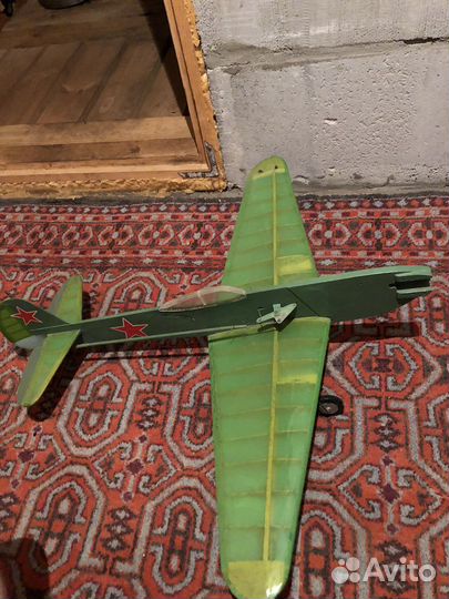 Кордовый самолет як - 3