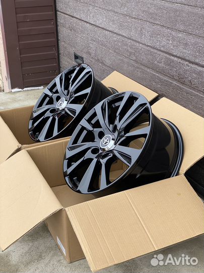 Комплект дисков Toyota R21 5*150 FB (326) E