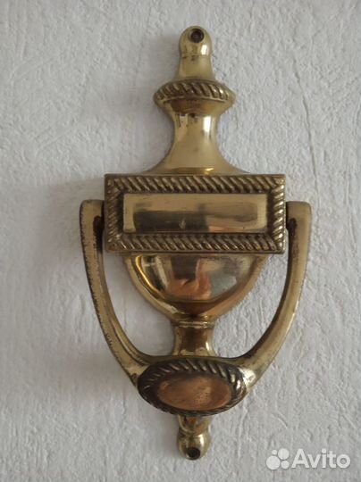 Кнокер, дверной молоток