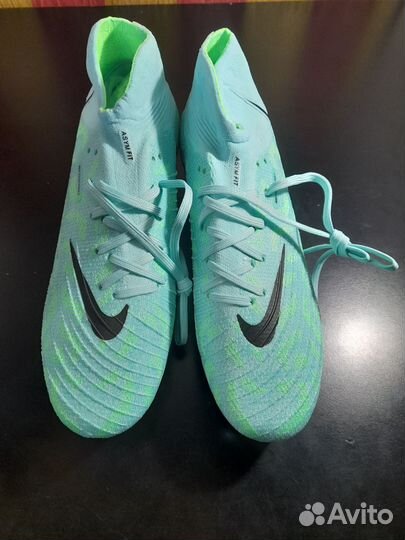 Футбольные бутсы nike phantom luna