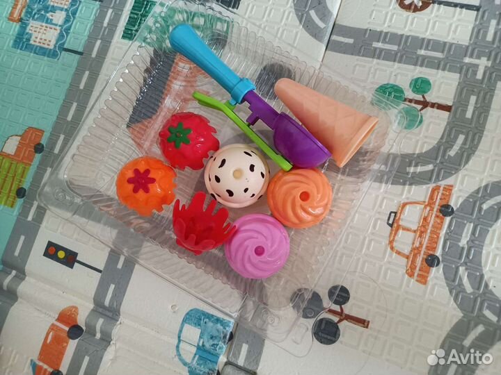 Игрушечное мороженое