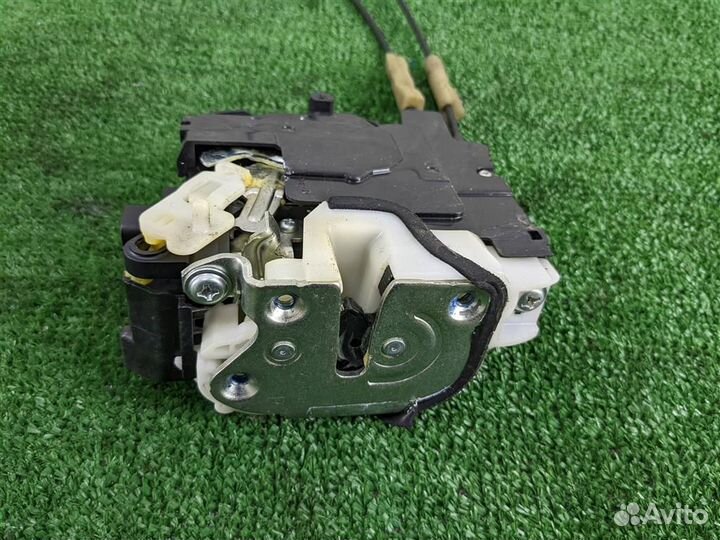 Замок двери задней правой Citroen C-Crosser 2007