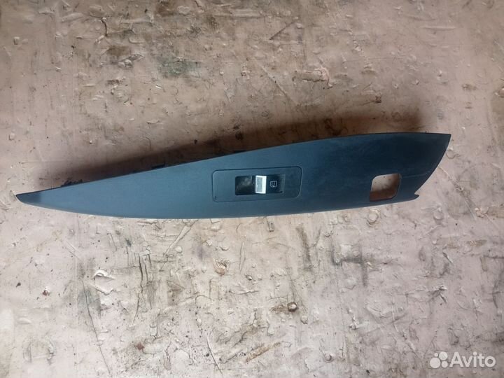 Кнопка стеклоподъемника передняя правая Lifan X60