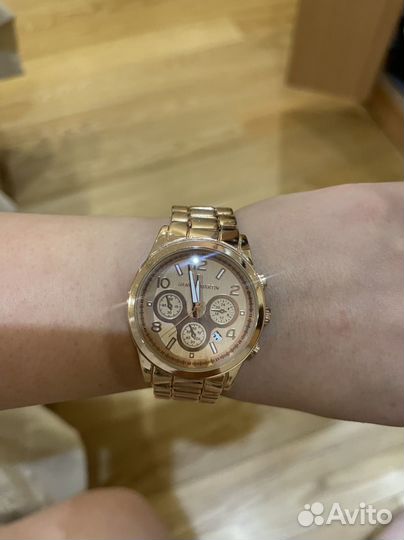 Часы золотые