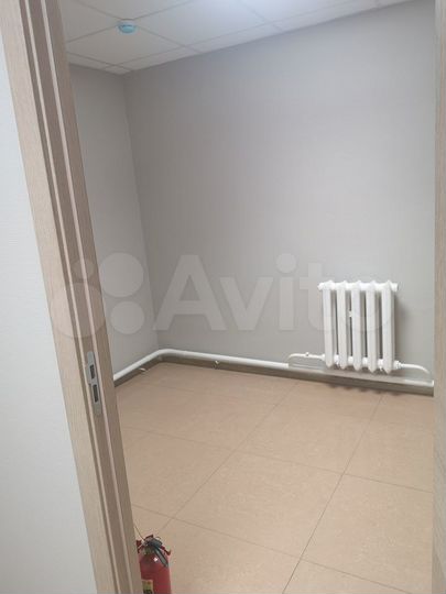 Офис, 295.8 м²