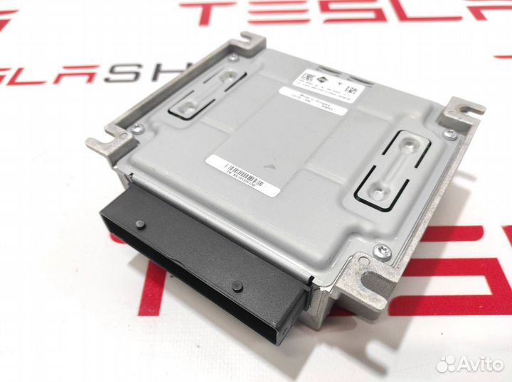 Усилитель аудио premium Tesla Model X 2019