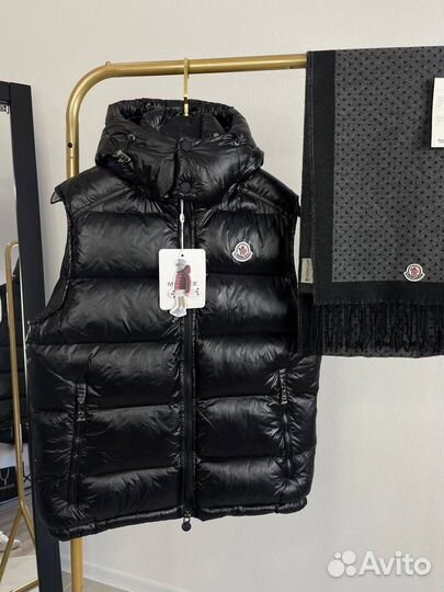 Жилетка moncler